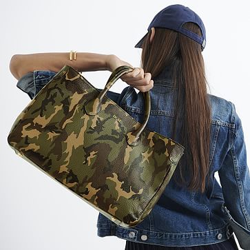 The Elisabetta Slouch Handbag Alce Leather Camo